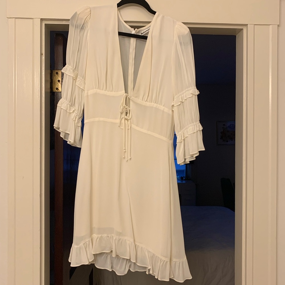 REFORMATION size 6 white mini dress